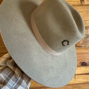 Charlie 1 Horse Hat
